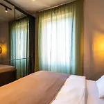 Azure Vista Apartman *